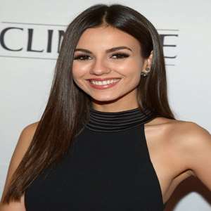 Victoria Justice Birthday, Real Name, Age, Weight, Height, Family